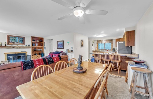 North Creek House | Pine Knot 62h - Retreat With Private Play Area 3 Bedroom Townhouse by The Summit at Gore Mountain