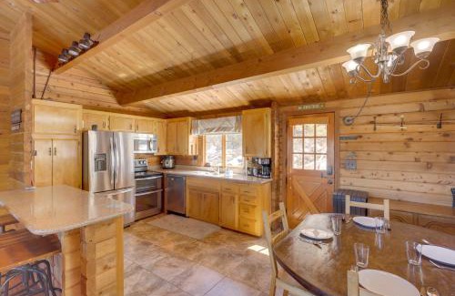 Pine Mountain Club House | Pine Mountain Club Cabin Rental with Pool Access!