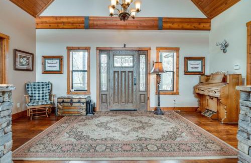Pine Mountain Club House | Pine Mountain Club Cabin with Private Deck and Views!