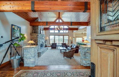 Pine Mountain Club House | Pine Mountain Club Cabin with Private Deck and Views!