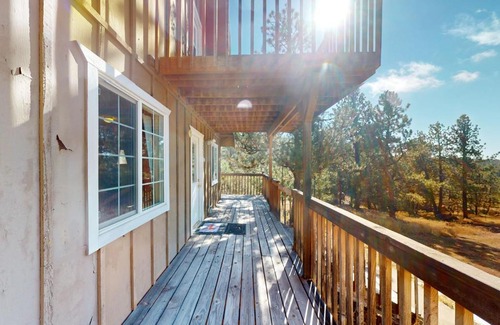 Florissant House | Pine Perch