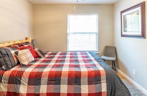 Oakhurst House | Pine Place
