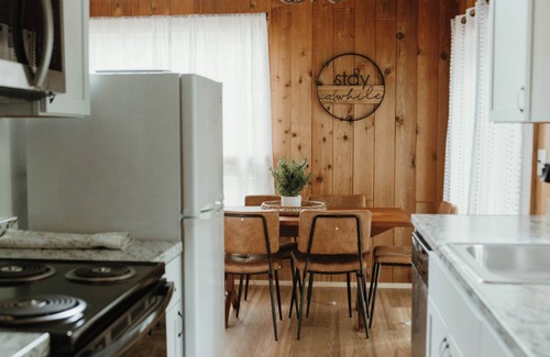 Gaylord Ski Chalet | Pine Ridge Chalet - Cozy Chalet close to the Lake