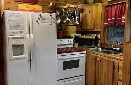 Candler Cabin | Pine Ridge Chalet- Fall is Around the Corner! WNC is Ready for You!