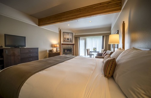Southern Crossing Hotel | Pine Ridge Inn