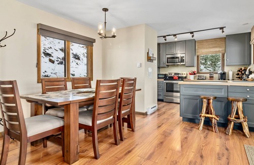 Windcliff Estates House | Pine Solo Vacation Home at Windcliff