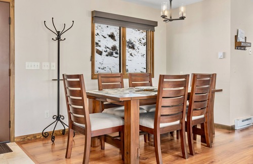 Windcliff Estates House | Pine Solo Vacation Home at Windcliff
