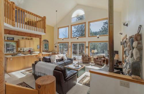 Leavenworth House | Pine Tree Cottage by NW Comfy Cabins