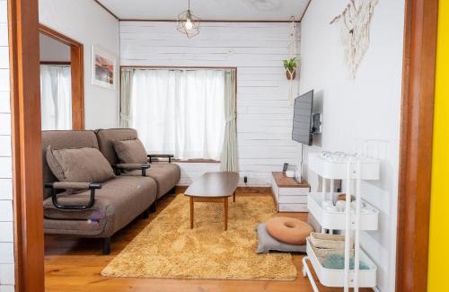 Koshigoe Apartment | Pine Tree