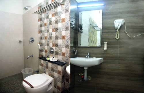 Little Mount Hotel | Pine Tree Signature