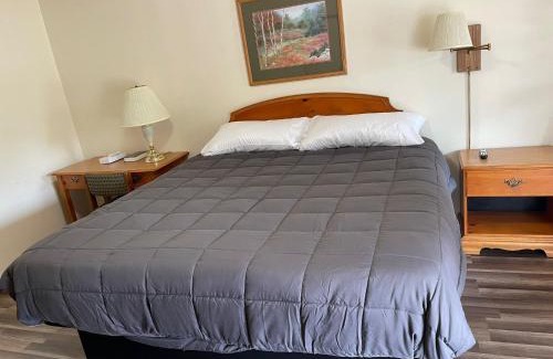 Spruce Pine Hotel | PINE VALLEY MOTEL
