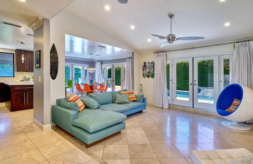 Palm Springs House | Pineapple Splash! Complete Privacy! Salt Pool!
