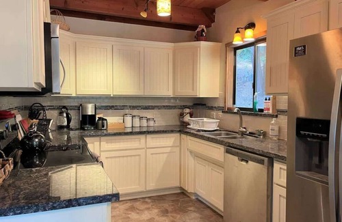 Cold Springs House | Pinecrest Escape Summ