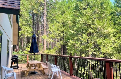 Cold Springs House | Pinecrest Escape Summ