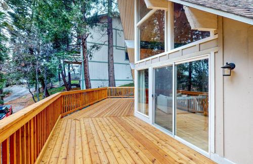 Crestline House | Pinecrest Paradise