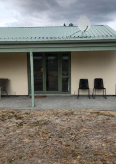Twizel Apartment | Pinegrove Cottages - unit3