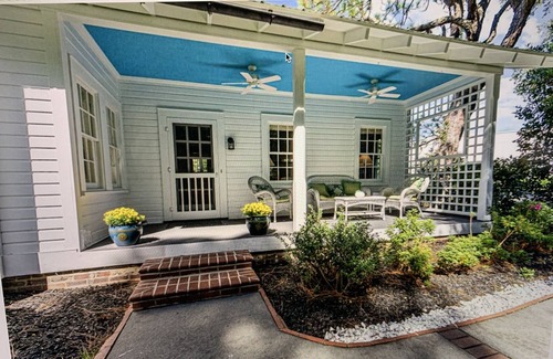 Old Town House | Pinehurst Village Vacation House w/private pool & (8) beds