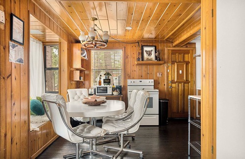 Green Valley Lake Cabin | Pineland Getaway – Serene Escape