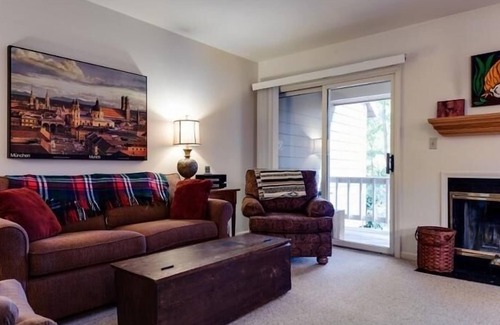 Chautauqua Condo | Pines #26 2 Bedroom Condo by Redawning