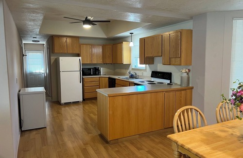 Baker County House | Pines River Retreat- Nice 2 bedroom house with AC in charming Richland