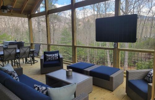 Fairview House | Pineview Bungalow by Carolina Mornings
