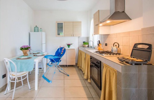 Specchiolla Apartment | Pinewood Apartment Spacious Veranda 2Sundeck 600 mt from the beaches Wi-Fi Climate
