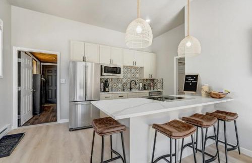 Colorado Springs Apartment | Pinewood Sanctuary Secluded & Peaceful OCC Oasis
