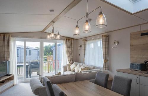 Wells-next-the-Sea Cabin | Pinewoods Beach Luxe no.4 – dog friendly