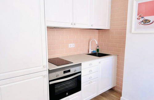 Puerto de la Cruz Apartment | Pink Alta apartment with pool