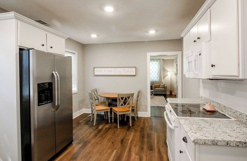 Richmond Hill House | Pink Door Cottage is a storybook cottage close to everything!n