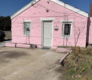 Norfolk - Virginia Beach House | Pink Flamingo at the Beach cottage