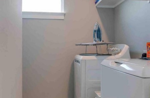 Talbot's Corner House | Pink Paradise Just 10 mins from Downtown Nashville