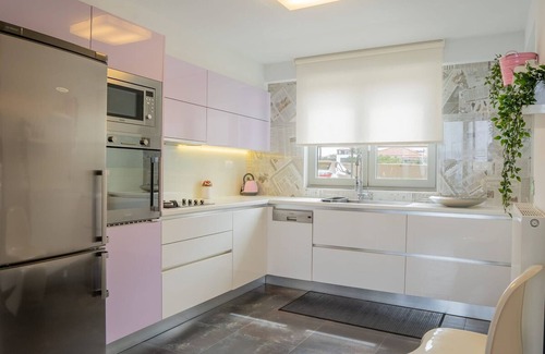Kato Gouves Villa | Pink Rose Beachfront Villa