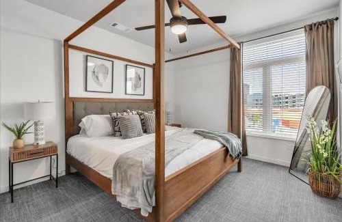 Rogers Apartment | Pinnacle Heights 2Bdrm 2nd flr Pool Fitness Center Yoga Studio Dog Spa