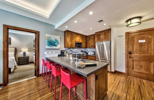 Lakeside Park Condo | Pinnacle Stateline Resort, BBQ, Hot Tub, Pool Zalanta #214
