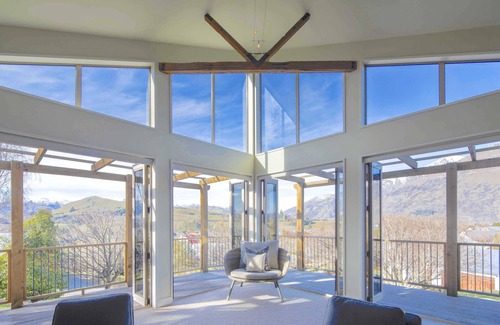 Lower Shotover House | Pinnacle Villa by MajorDomo - Sunny mountain view home with outdoor fireplace & spa pool