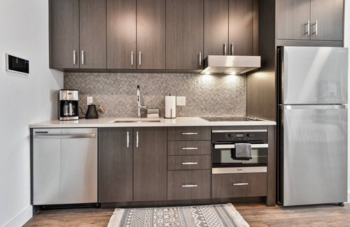 Deer Valley Apartment | Pioche at New Deer Valley East Village, King Bed, Hot Tub, EV Charging, Bike Storage