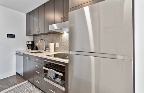 Deer Valley Apartment | Pioche at New Deer Valley East Village, King Bed, Hot Tub, EV Charging, Bike Storage