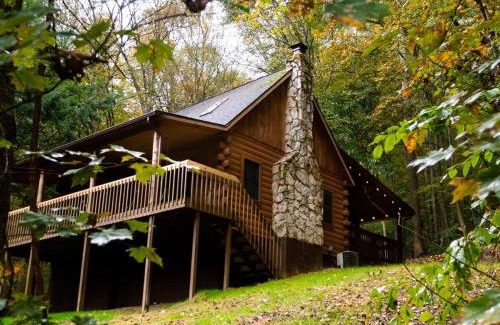 South Bloomingville House | Pioneer - by The Chalets