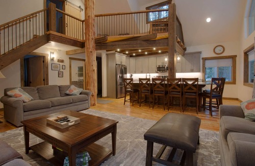 Nordman House | Pioneer Cabin Next to Elkins Resort by Priest Lake