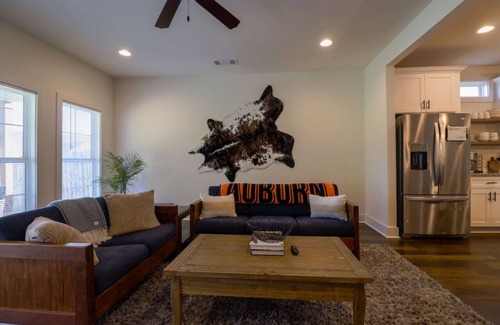 Auburn House | Piper on the Plains: Near Campus