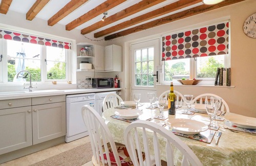 Bridport Cottage | Pippins Loders