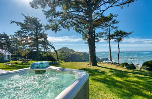 Gold Beach House | Pirate Cove Retreat - Main Home