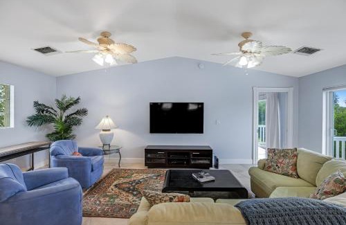 Marathon House | Pirate's Booty