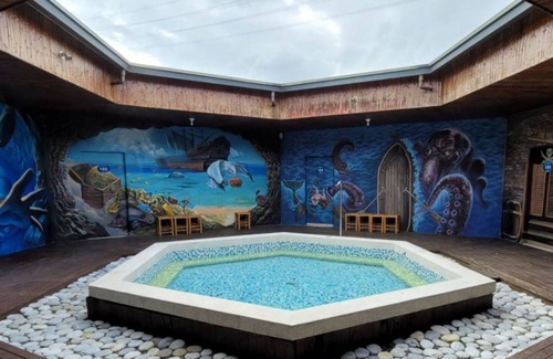 Zhushan Bed & Breakfast | Pirate
