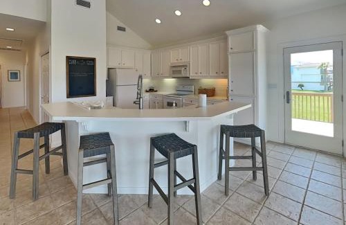 Pirates Beach House | Pirates Warchest