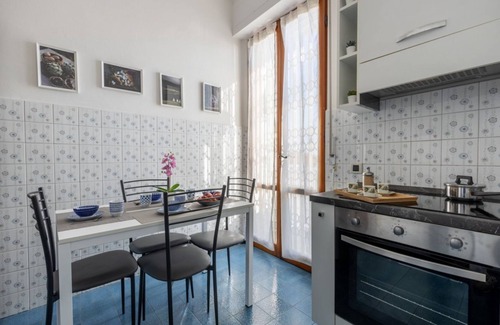 Pisa Apartment | Pisa Quiet and Bright Apartment with Balcony