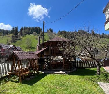 Moeciu de Sus House | Piscul Muntelui