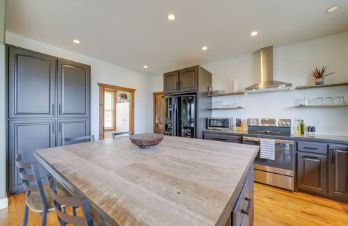 Pisgah Forest House | Pisgah Forest Home w/Large Deck & Mountain Views!