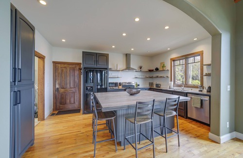 Pisgah Forest House | Pisgah Forest Home w/Large Deck & Mountain Views!